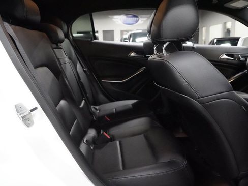 Used 2019 Mercedes-Benz GLA 250 w/ Convenience Package image 27