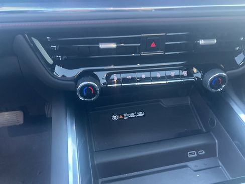 Used 2025 Chevrolet Suburban RST w/ Comfort Package image 49