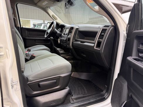 Used 2017 RAM 3500 Tradesman w/ Chrome Appearance Group image 26