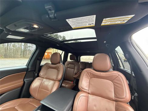 Used 2022 Lincoln Aviator Reserve w/ Equipment Group 201A image 22