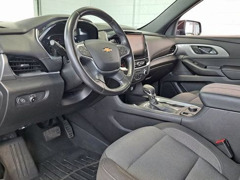 Used 2022 Chevrolet Traverse LT FWD image 8