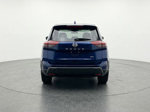 Used 2025 Nissan Rogue SV image 7