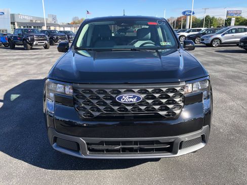 New 2025 Ford Maverick XLT w/ XLT Luxury Package image 8