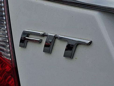 Used 2016 Honda Fit EX image 32