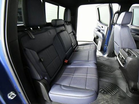 Used 2024 Chevrolet Silverado 1500 High Country w/ Technology Package image 24