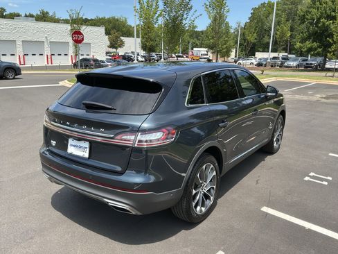 Used 2023 Lincoln Nautilus Reserve w/ Equipment Group 201A AWD/4WD image 10