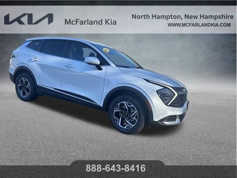 Used 2024 Kia Sportage LX image 10