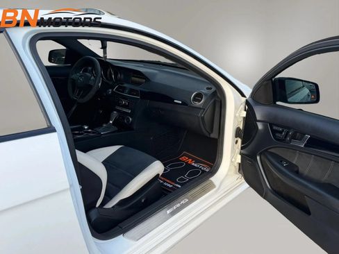 Used 2015 Mercedes-Benz C 63 AMG Coupe image 19