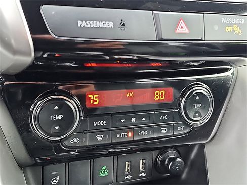 Used 2024 Mitsubishi Eclipse Cross SEL image 16