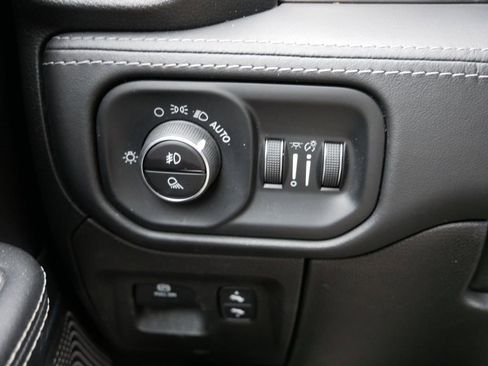 Used 2019 RAM 1500 Limited image 50