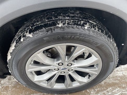 Used 2023 Ford Explorer XLT w/ Equipment Group 202A image 10