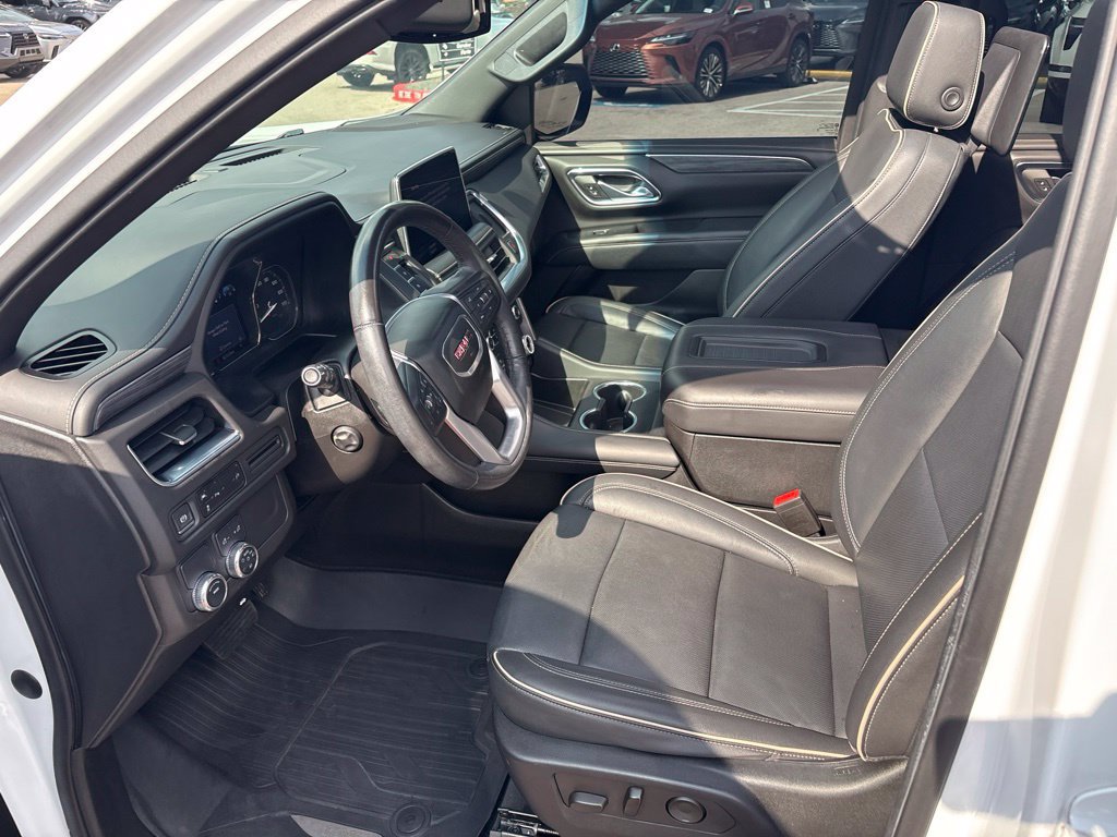 Used 2021 GMC Yukon SLT w/ SLT Premium Package RWD image 17