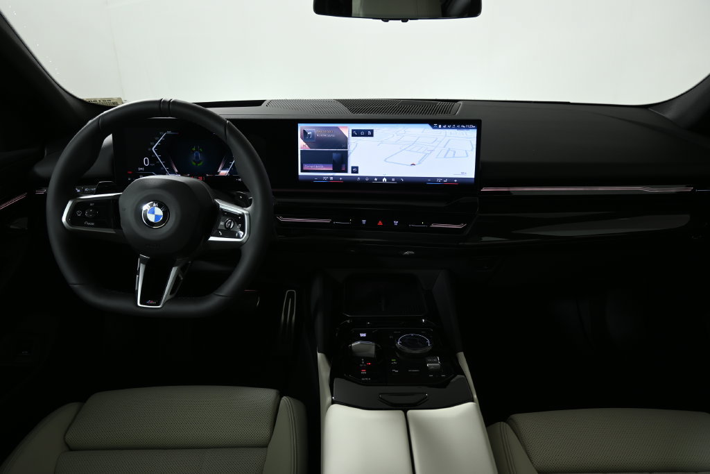 Used 2026 BMW 530i xDrive AWD/4WD image 17