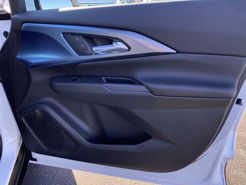 New 2026 Chevrolet Equinox EV LT FWD image 42