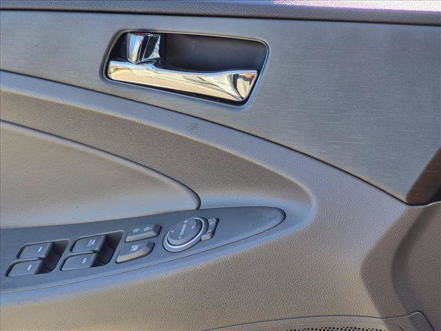 Used 2014 Hyundai Sonata GLS w/ Popular Equipment Group 2 FWD image 2