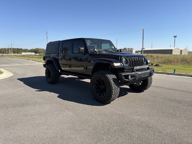 Used 2025 Jeep Gladiator Rubicon AWD/4WD image 7