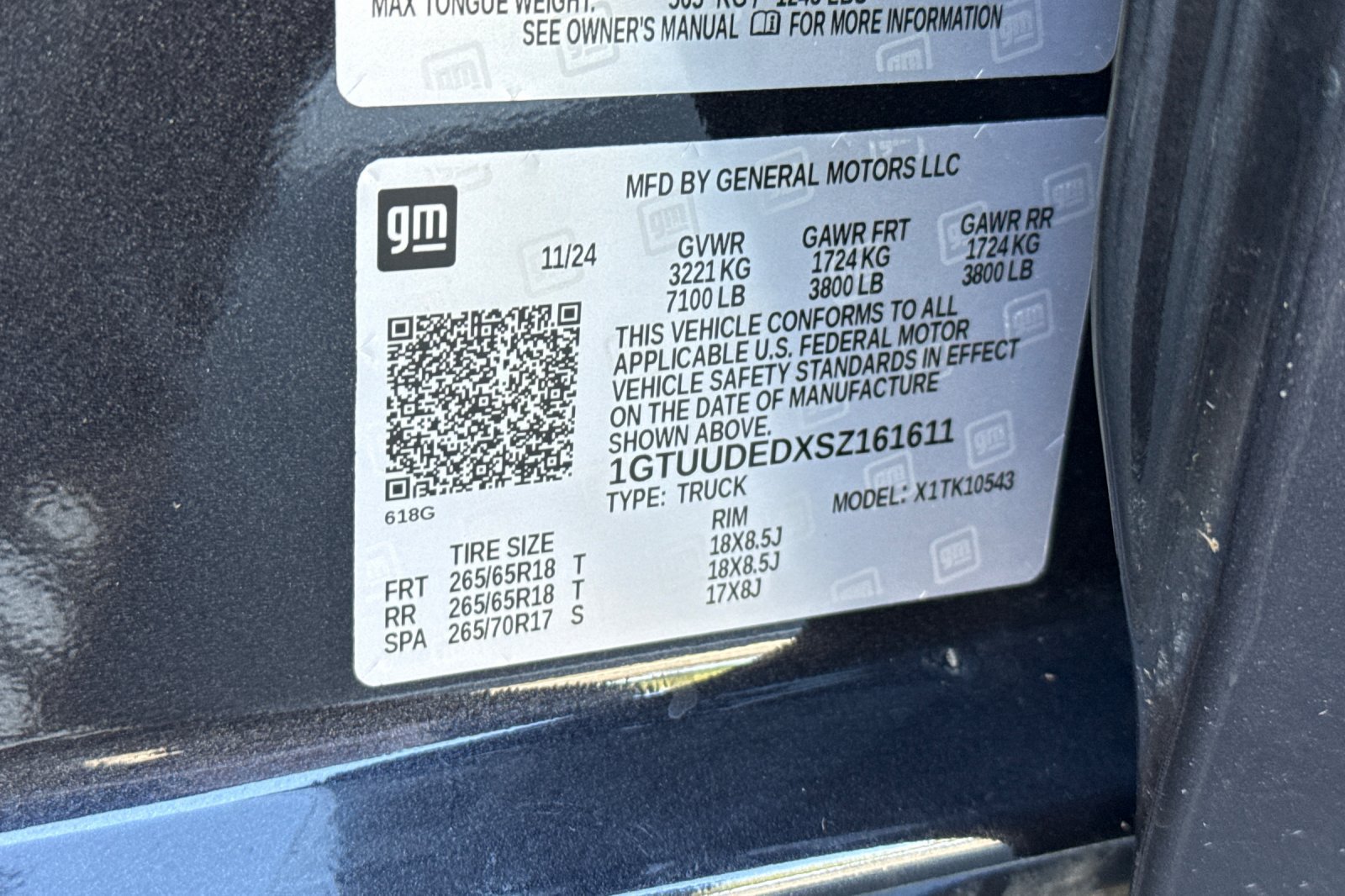 Used 2025 GMC Sierra 1500 SLT AWD/4WD image 39