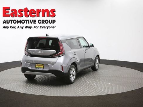 Used 2023 Kia Soul LX w/ Option Group 015 image 40