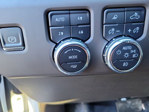 Certified 2024 GMC Sierra 1500 Denali image 32