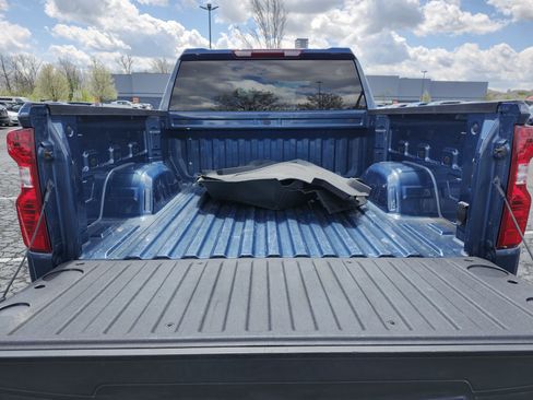Used 2024 Chevrolet Silverado 1500 Custom image 22