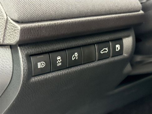 Certified 2025 Toyota Camry LE image 14