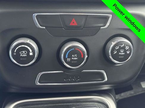 Used 2018 Jeep Compass Latitude w/ Trailer Tow Group image 18