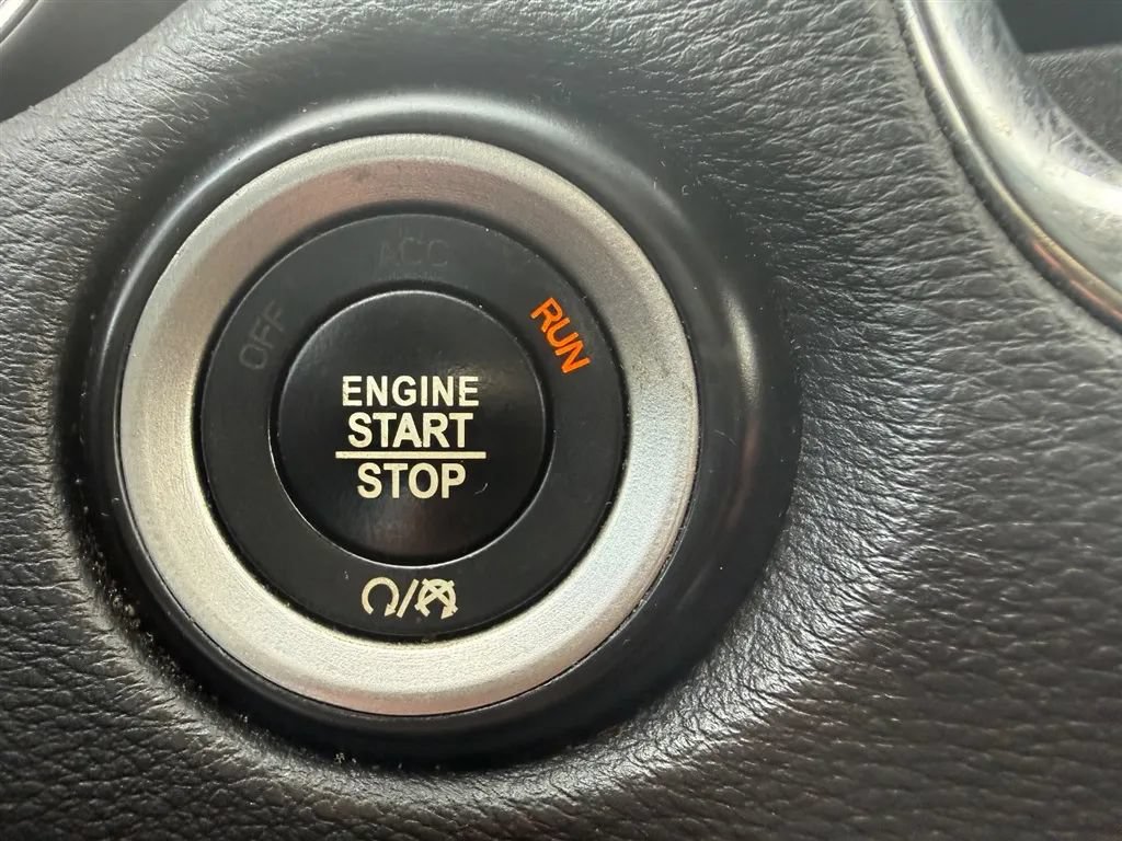 Used 2018 Dodge Durango SXT w/ Quick Order Package 2BB AWD/4WD image 17