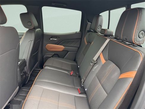 Used 2024 GMC Canyon AT4 image 15