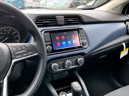 New 2025 Nissan Versa SV image 6