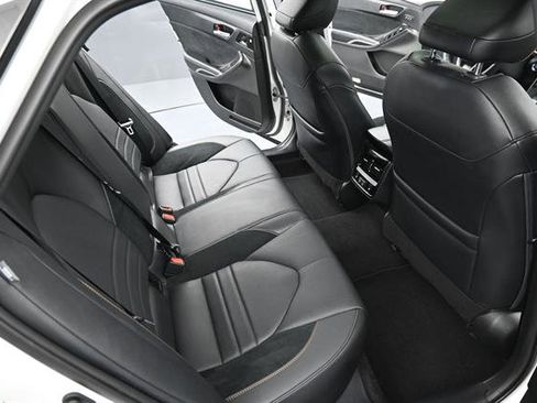 Certified 2021 Toyota Avalon Touring FWD image 19