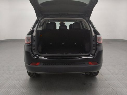 Used 2018 Jeep Compass Limited w/ Navigation Group image 29