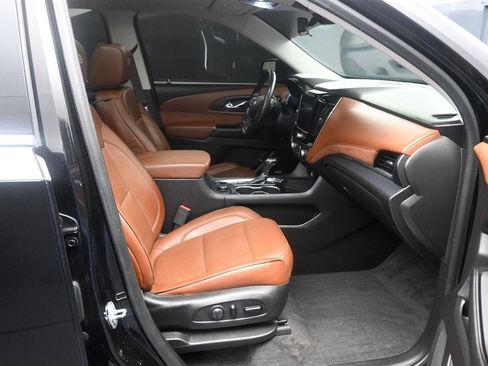 Used 2019 Chevrolet Traverse High Country AWD/4WD image 9