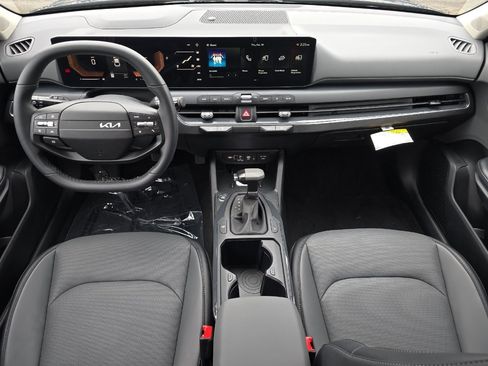 New 2026 Kia K4 EX image 11