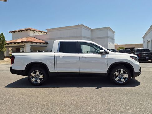 New 2026 Honda Ridgeline RTL image 12