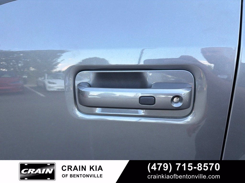 Used 2022 Ford F250 Lariat w/ Tremor Off-Road Package AWD/4WD image 12