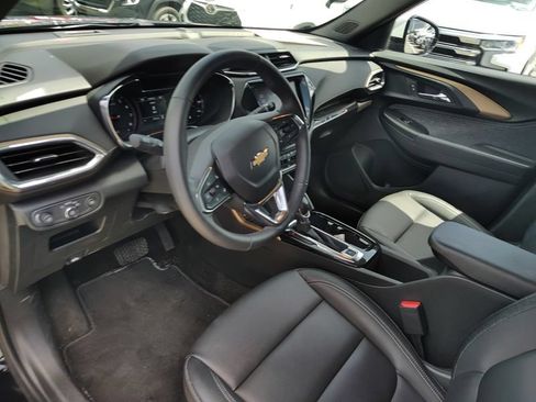 Used 2023 Chevrolet TrailBlazer ACTIV w/ Convenience Package FWD image 10