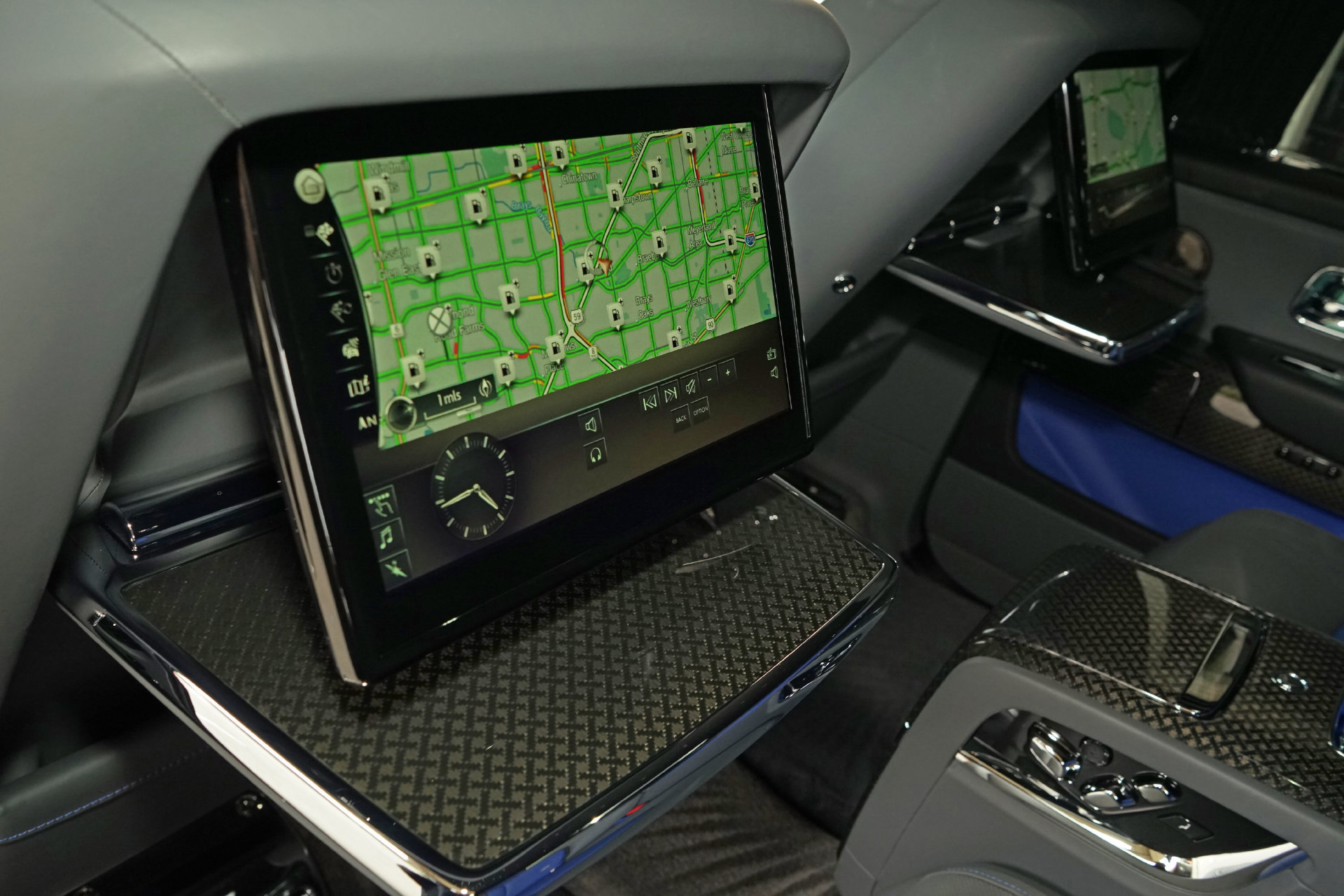 Used 2023 Rolls-Royce Cullinan Black Badge w/ Driver's Package AWD/4WD image 34