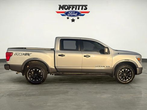 Used 2019 Nissan Titan PRO-4X w/ Pro-4x Convenience Package image 4