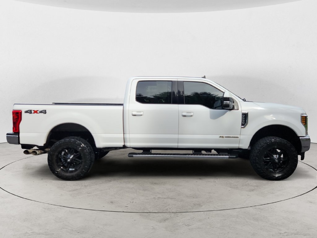 Used 2019 Ford F250 Lariat w/ Lariat Value Package AWD/4WD image 4