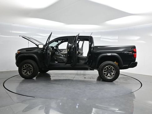 Used 2024 Chevrolet Colorado ZR2 w/ ZR2 Convenience Package III AWD/4WD image 49