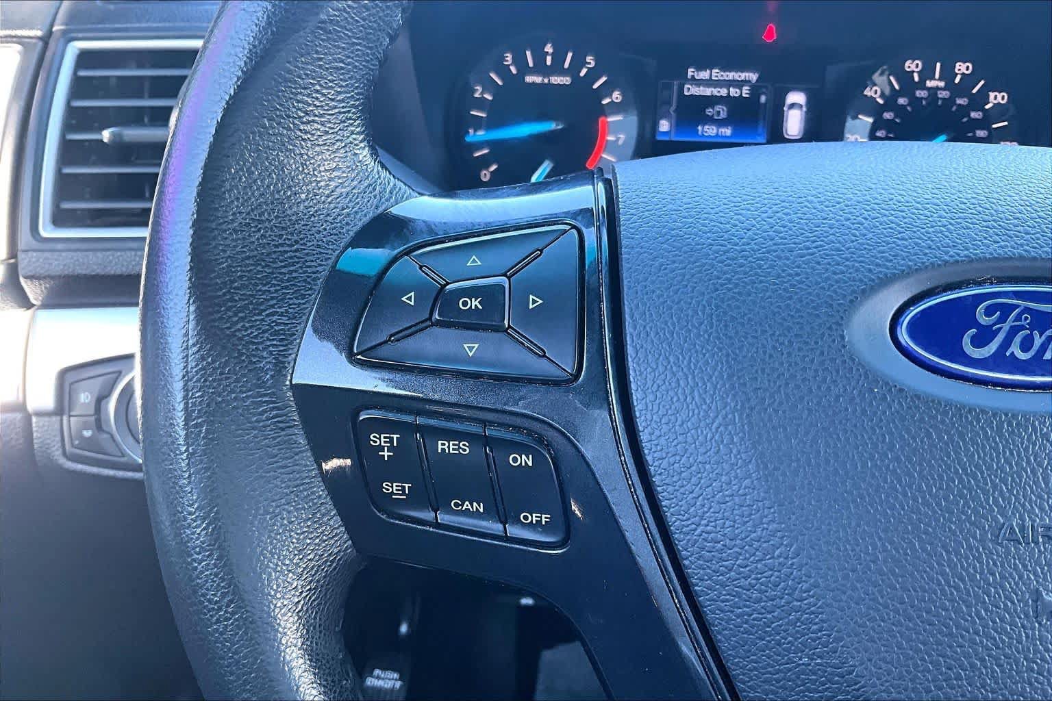 Used 2017 Ford Explorer XLT FWD image 24