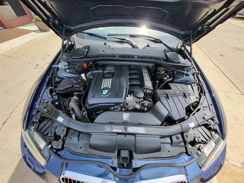Used 2013 BMW 328i Convertible RWD image 16