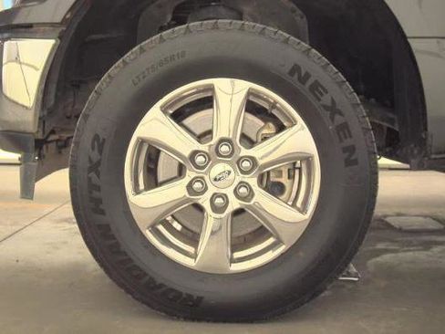 Used 2018 Ford F150 XLT w/ Equipment Group 302A Luxury AWD/4WD image 8