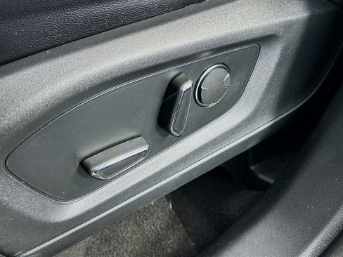 Used 2020 Ford Explorer Limited AWD/4WD image 19