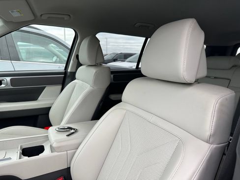 Used 2024 Hyundai Santa Fe SEL AWD/4WD image 5