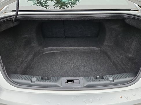 Used 2013 Ford Taurus SEL image 25