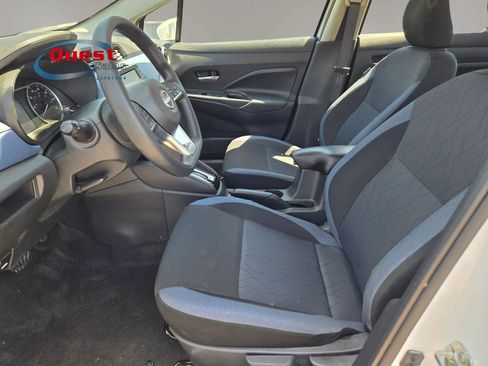 Used 2025 Nissan Versa SV FWD image 22
