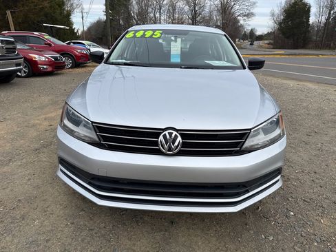 Used 2015 Volkswagen Jetta S image 3
