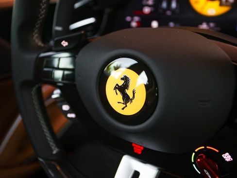 Used 2026 Ferrari Purosangue AWD/4WD image 32