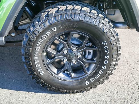 New 2026 Jeep Gladiator Sport image 10